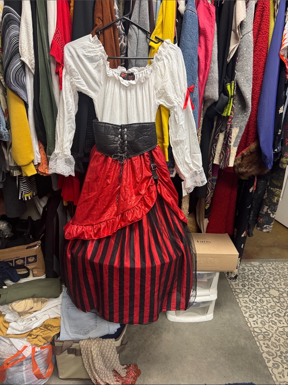 Kids Pirate Gypsy Costume Dress with White Blouse and Red/Black Skirt